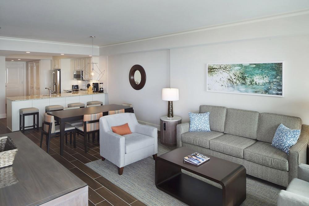 Hilton Grand Vacations Club Ocean Oak Resort Hilton Head Хилтън Хед Айлънд Екстериор снимка