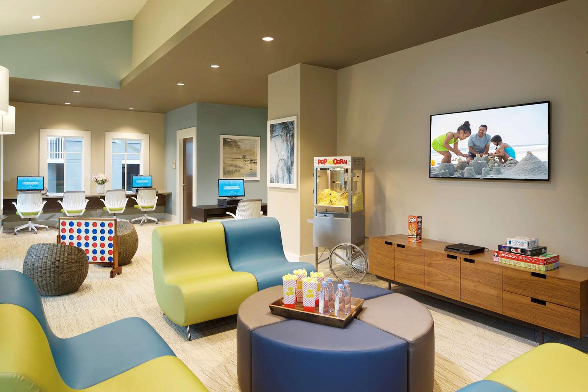 Hilton Grand Vacations Club Ocean Oak Resort Hilton Head Хилтън Хед Айлънд Екстериор снимка