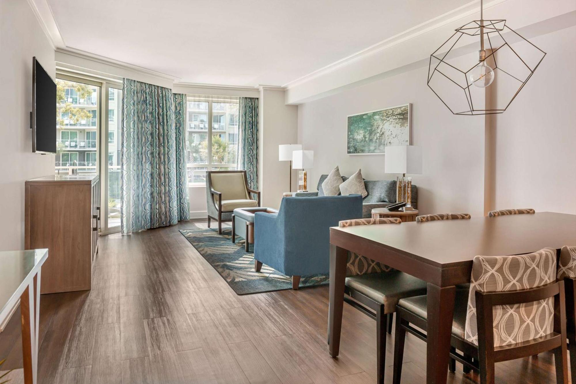 Hilton Grand Vacations Club Ocean Oak Resort Hilton Head Хилтън Хед Айлънд Екстериор снимка